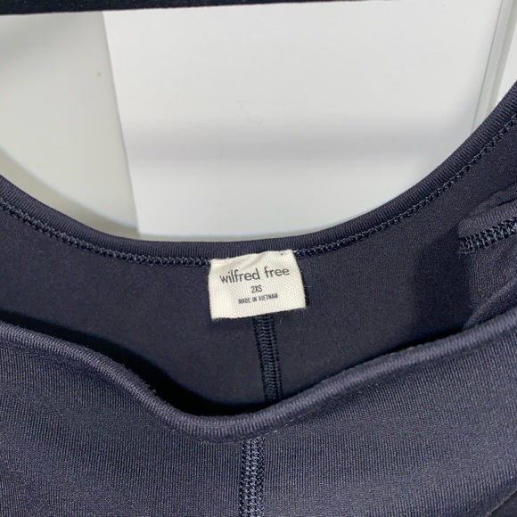 Aritzia Wilfred Divinity 5" Romper - Picture 4 of 4